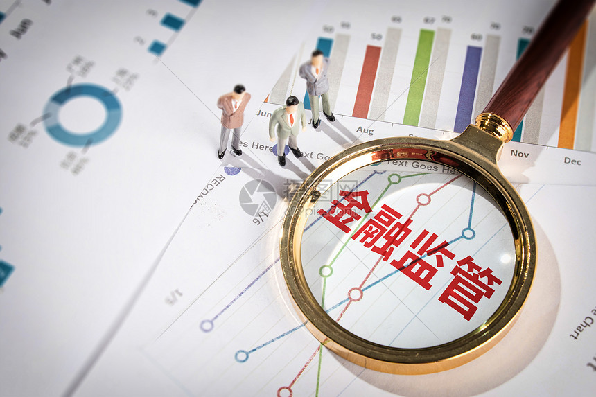 比特币蓄势冲击历史新高 投机多头与降息预期共舞  年底目标价看15万美元