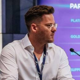 半导体关税即将实施?特朗普称税率或达到300%